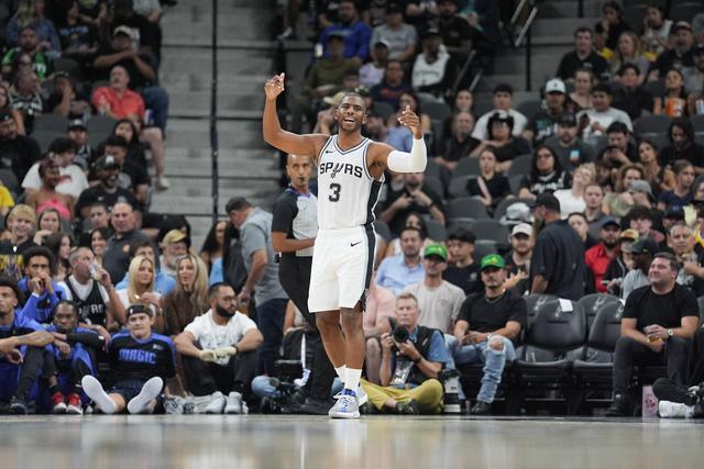 亚运会-中国男篮大胜中国香港 3战全胜晋级8强